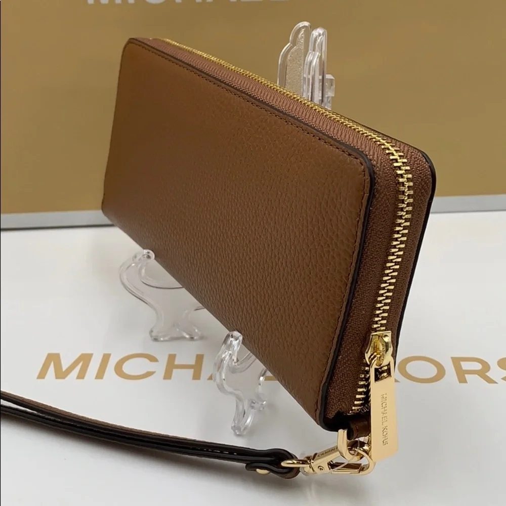 MICHAEL KORS Jet Set Travel Continental Zip